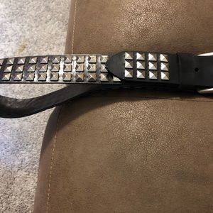 Nice Women’s studded belt sz 42.5 “ long  great Condition studds all the way